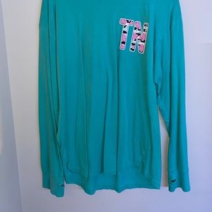 long sleeve TN shirt w/ small thumb holes